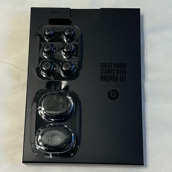 Beats by Dre Accessories - Picture 1 of 1